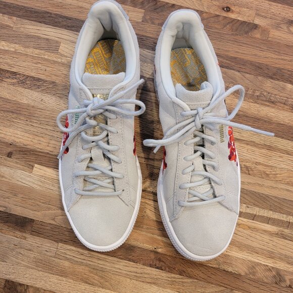 NWOT PUMA Suede Hyper Embelished Womens in Glacier Grey White - Picture 5 of 14